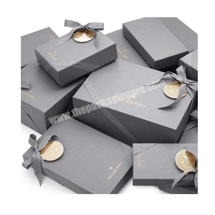 Custom Elegant bespoke luxury box with custom logo berry gift boxes