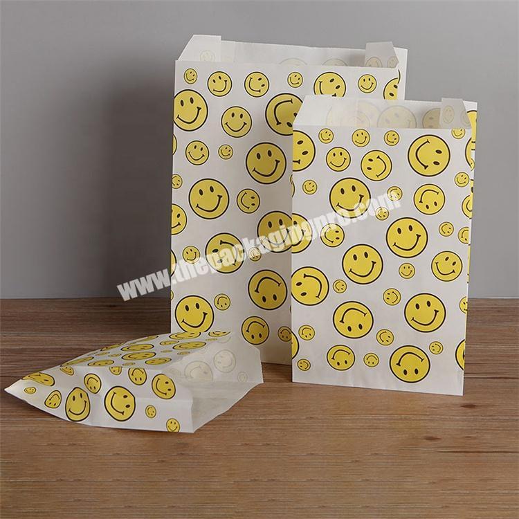 https://www.thepackagingpro.com/media/goods/images/2021/8/Custom-printed-greaseproof-paper-bag-for-food-3_K4ycUj3.jpg