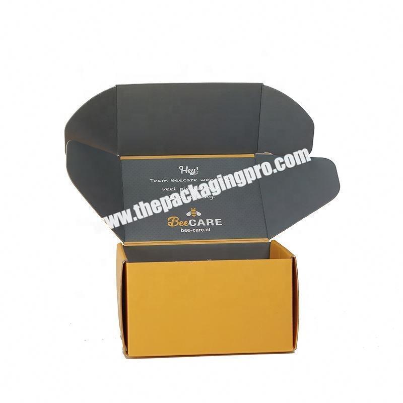 2019 hot sale custom logo magnetic close gold cardboard makeup empty eyeshadow palette packaging box