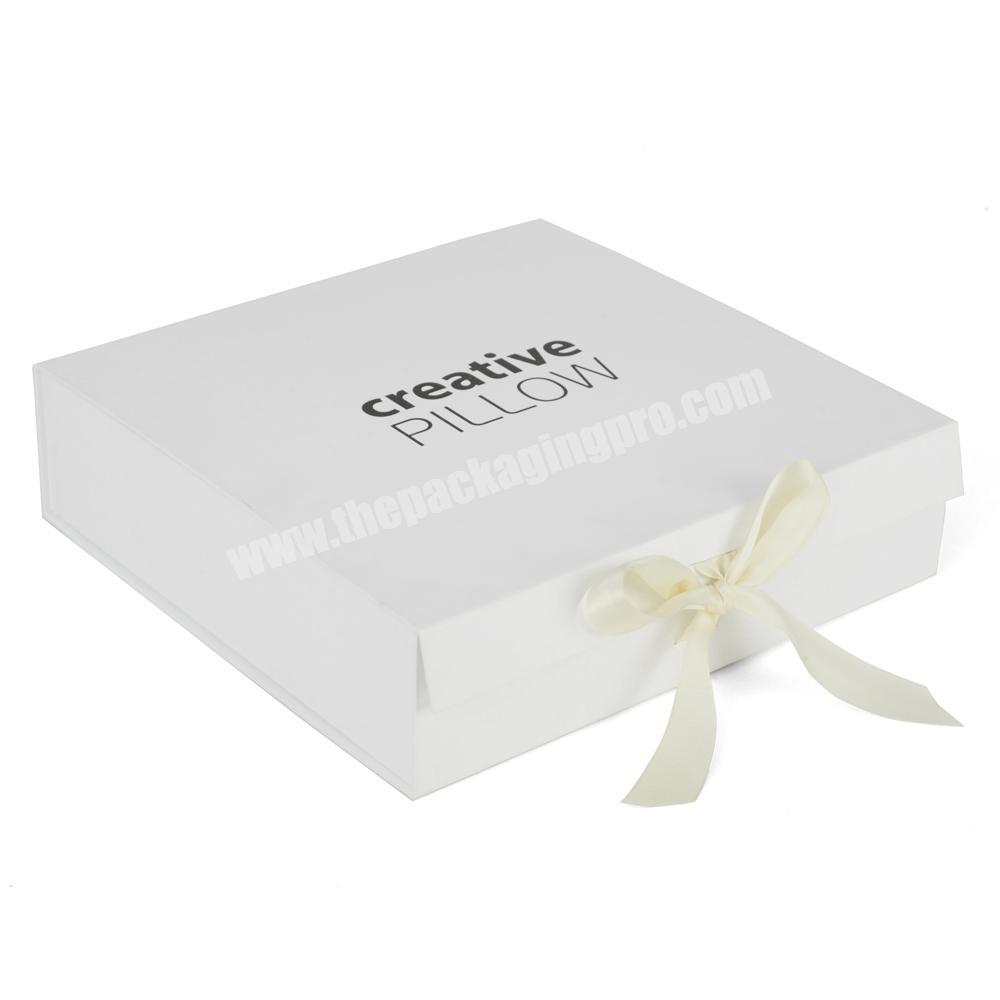 Customized Luxury White Silk Ribbon Closure Personalized Favor Boxes