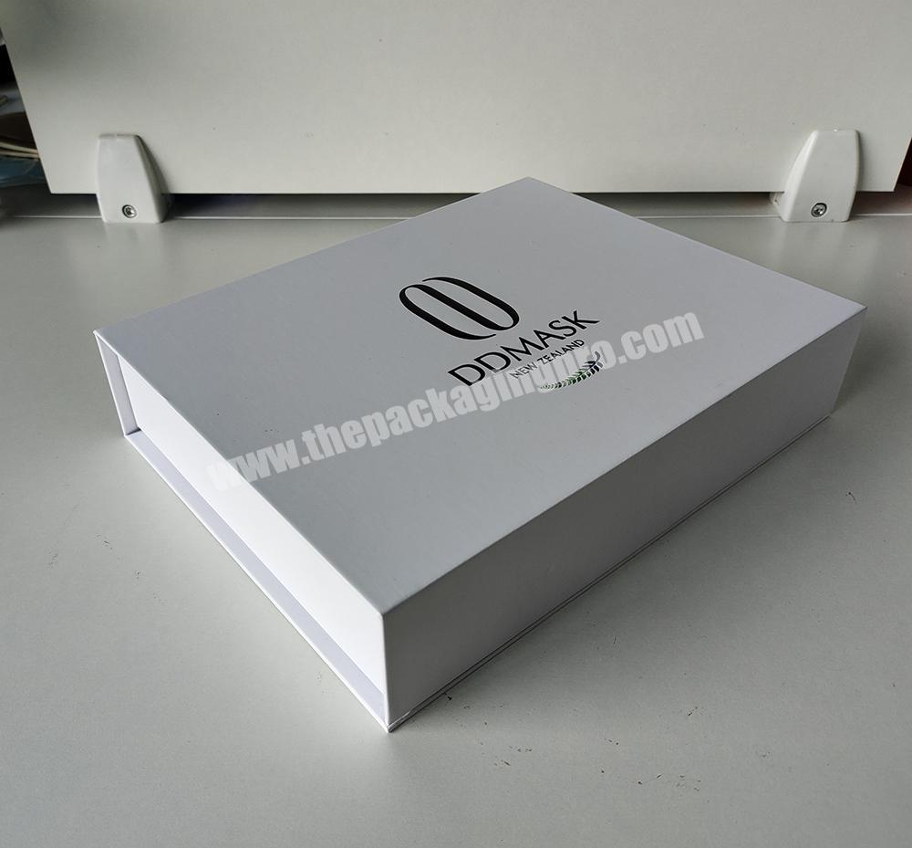 Manufacturer Customized White High Quality Magnetic Large Gift Packaging Boxes with Your Logo