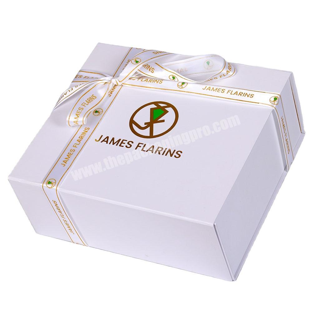 Exclusive custom fine grain into white gold bowknot ribbon folding gift box for bags clothes shoes