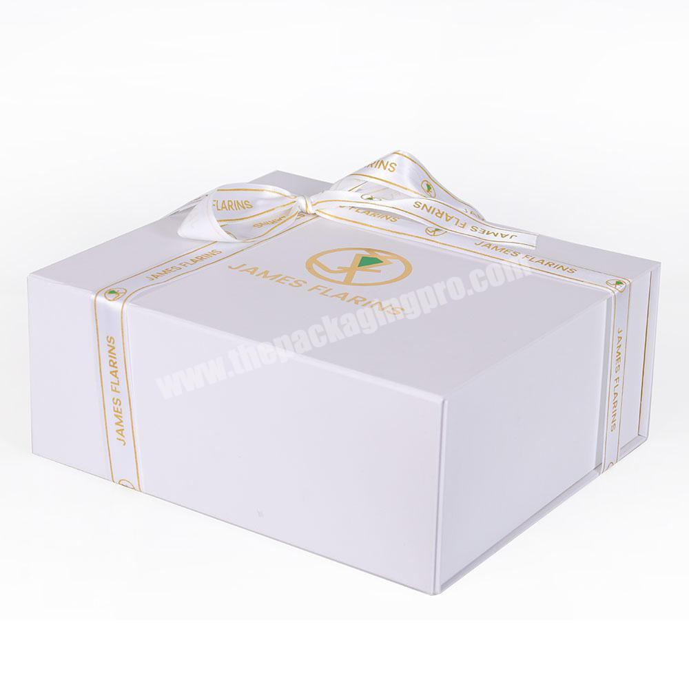 High end fold up boxes custom gold logo printed plain white magnetic folding gift boxes with ribbon