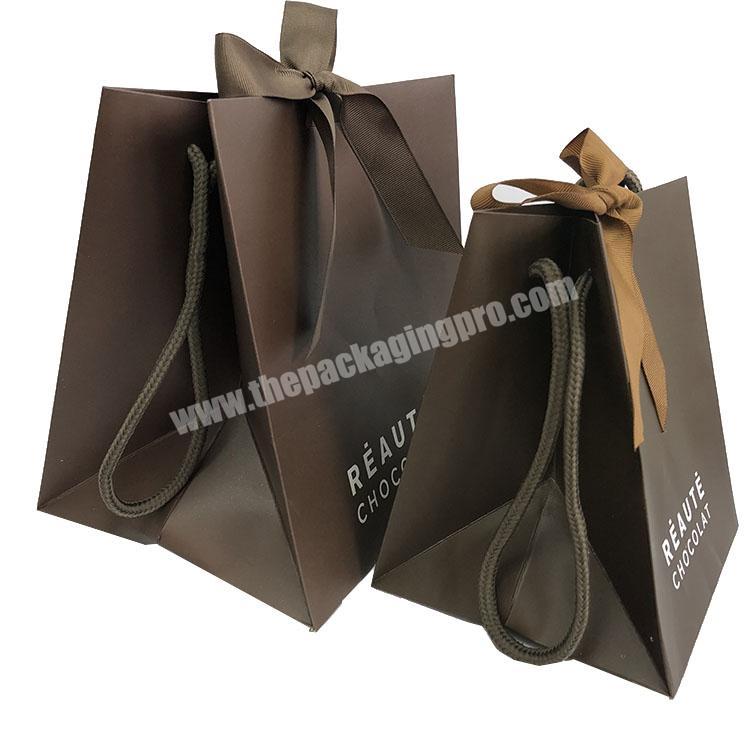 High quality black t-shirt packaging dress clothing paper shopping bag wholesales
