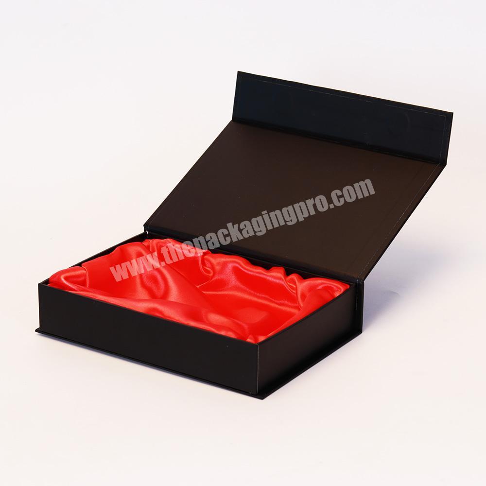 High quality unique gift boxes with magnetic lid matte black magnetic gift packaging box with silk cloth