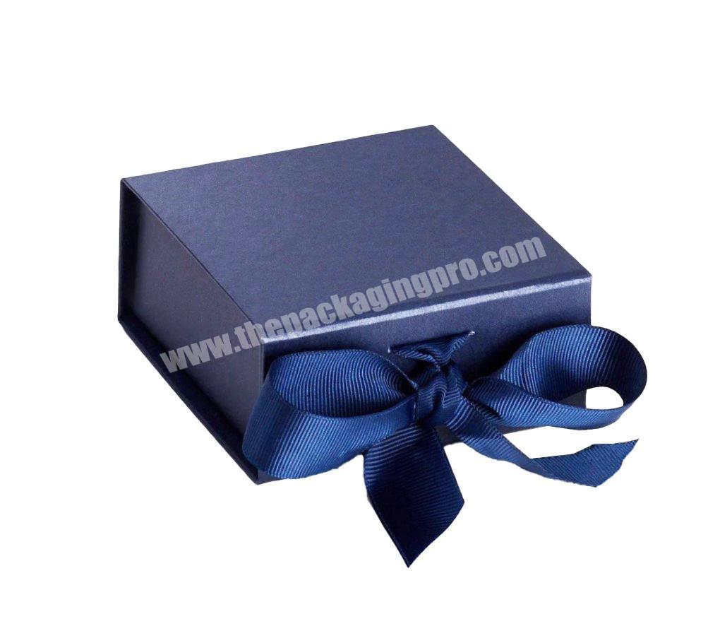 Kexin Luxury custom logo rigid magnetic cardboard foldable paper box with ribbon