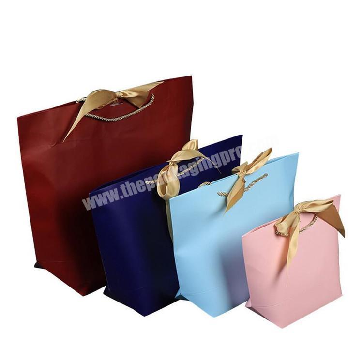 Luxury Customized Wedding Box Gift Bags , Small Wedding Paper Bag Gift With Gold Ribbon Closure