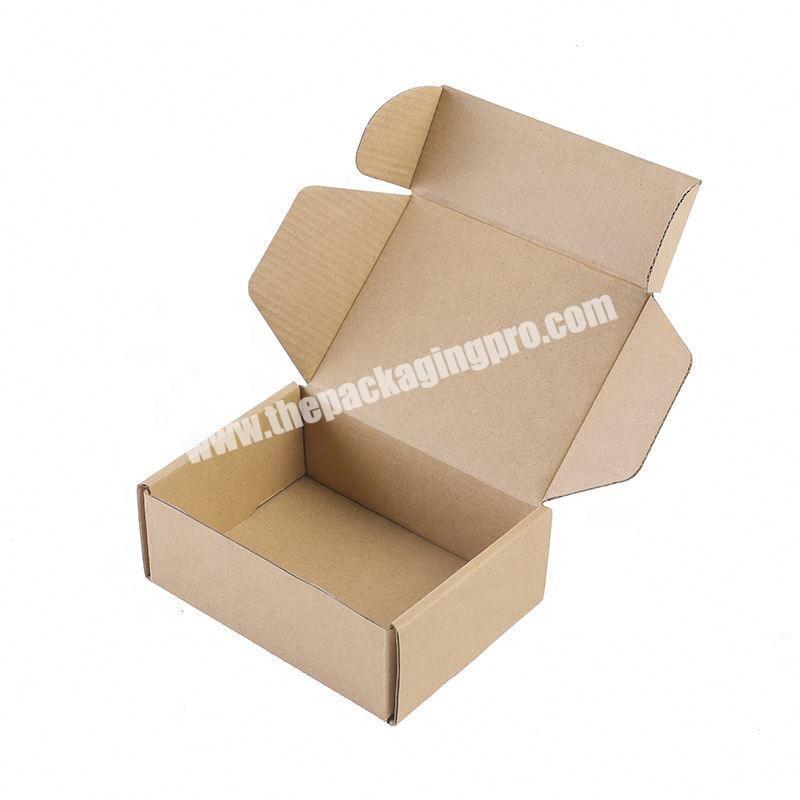 New arrived design quilt packing carton box with handle rope