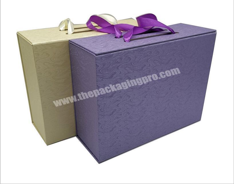 Luxury customized large  foldable magnetic cardboard  gift box with ribbon