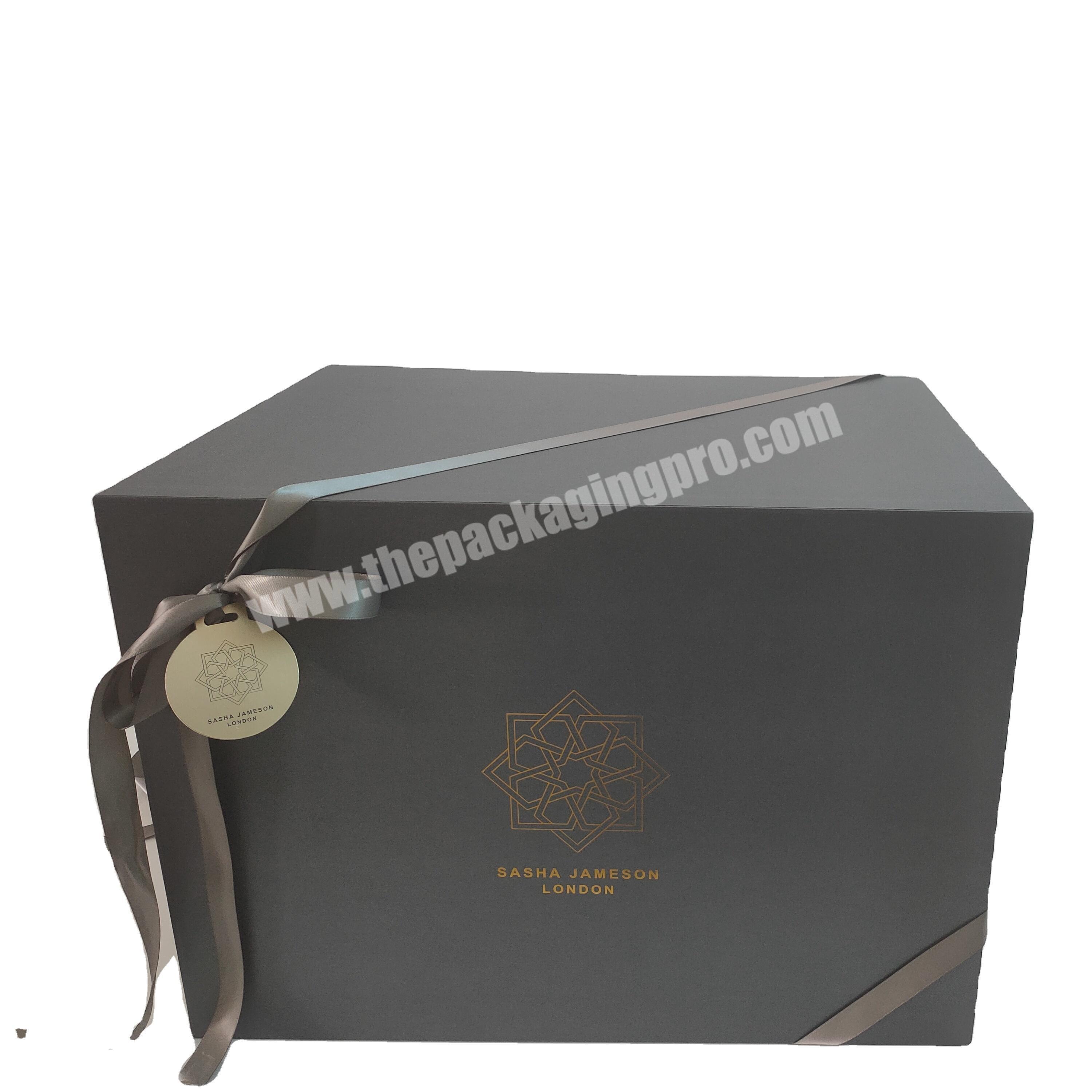 Manufacturer produce different designs large size keepsake crockery paper box packaging with decorations