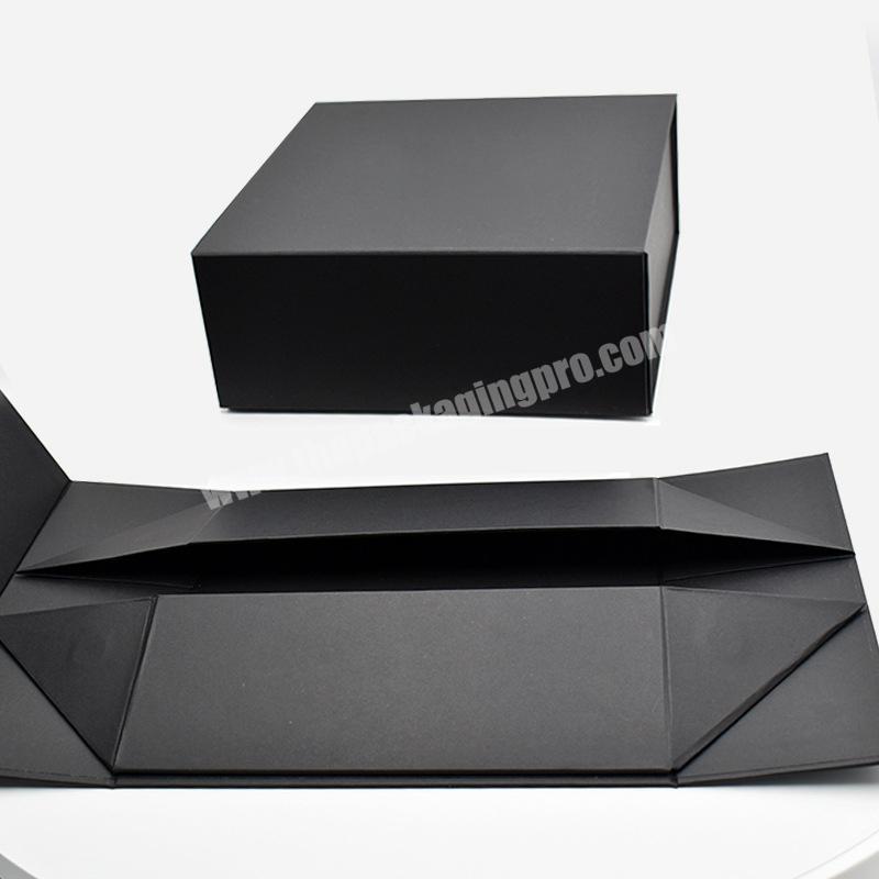 Manufacturer RTS In Stock Low MOQ Black Magnetic Folding Gift Cloth Storage Box for Packaging