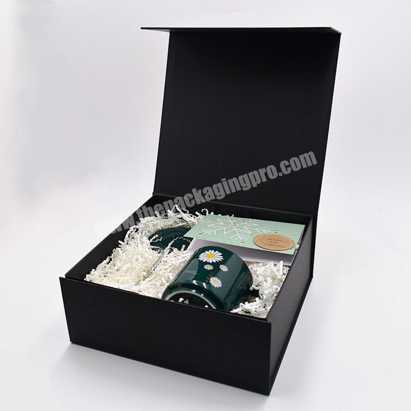 Custom RTS In Stock Low MOQ Black Magnetic Folding Gift Cloth Storage Box for Packaging