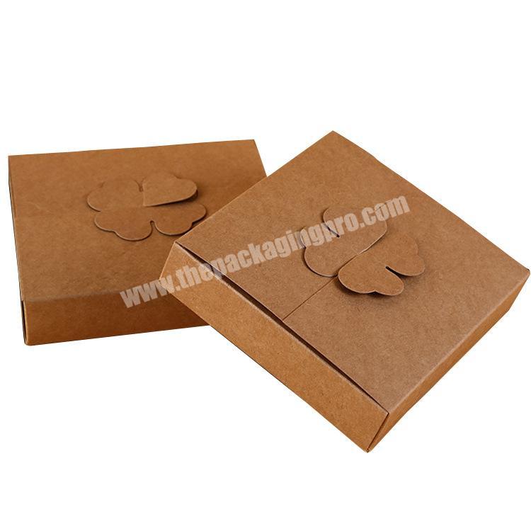 Recycled customized brown kraft cardboard paper chocolate food grade cupcake gift cookies box logo packaging butterfly buckle