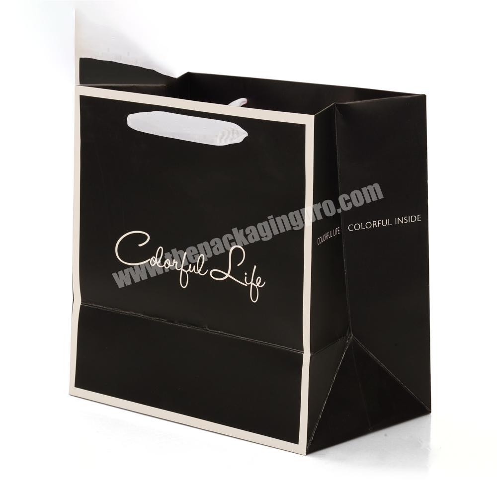 Wholesale Custom Printed Matt Lamination Black Luxury Shopping Gift Paper Bag With Handle
