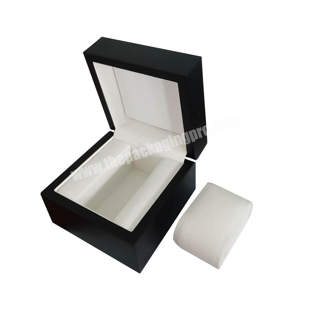 Wooden Watch Storage Display Packaging Box Kexin Custom Luxury for Men Custom Size Accepted Metal Lock Etc Black Wood Clamshell