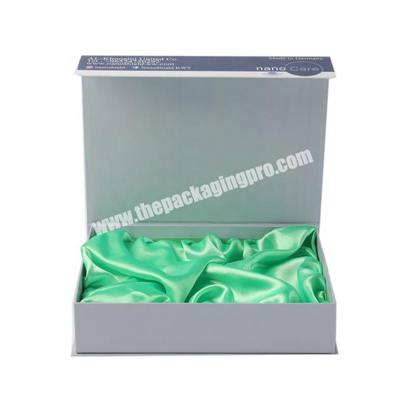 Glossy lip combo , lipstick, lipglossy paper packaging box