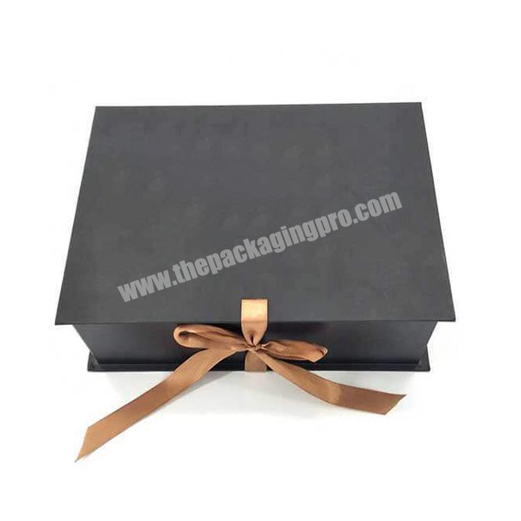 Custom Logo Free Sample Gift Packaging Foldable Magnetic Gift Box With Ribbon Closure