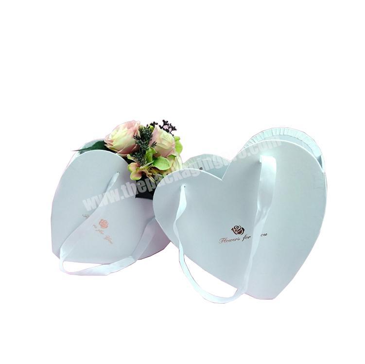 Custom Luxury Heart-shaped Flower Gift Box Cardboard Flower Boxes with Ribbon Handle