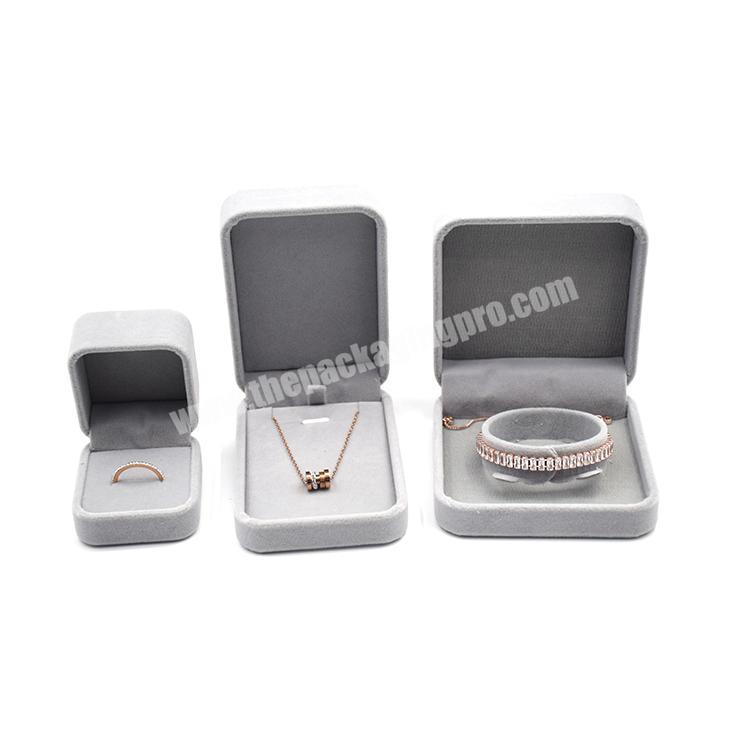 Factory Direct Supply High Quality Customized Free Sample Velvet Jewelry Box