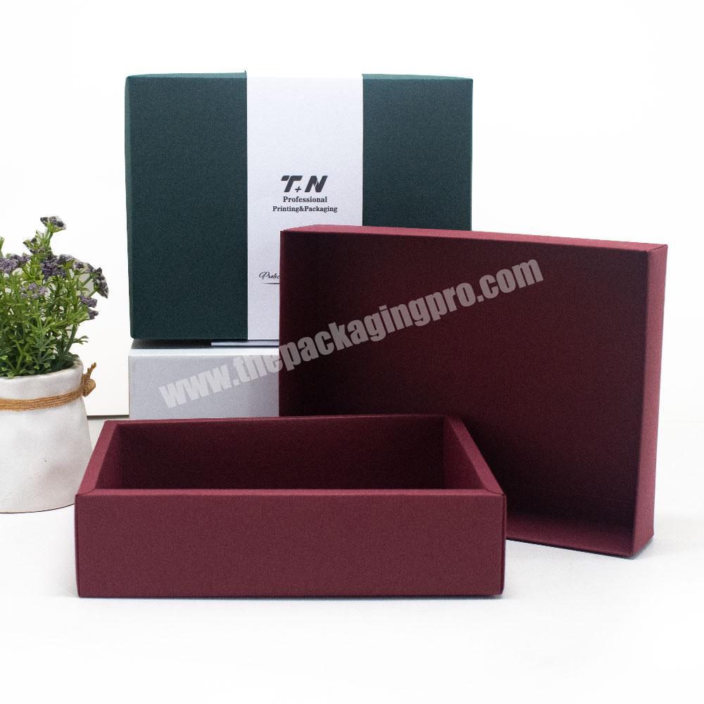 Luxury Style Eco-friendly Logo Lid and Base Cardboard Gift Box Custom Packaging For Clothing Mailing