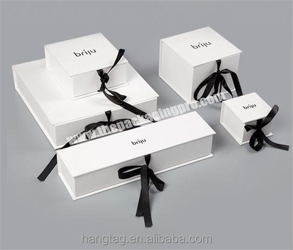 Custom Logo Luxury White Jewellery Packaging Box with Ribbon Closure