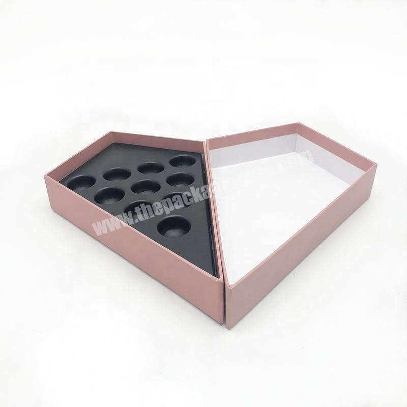 Custom your own logo rigid cardboard new design chocolate box round chocolate packaging with plastic insert
