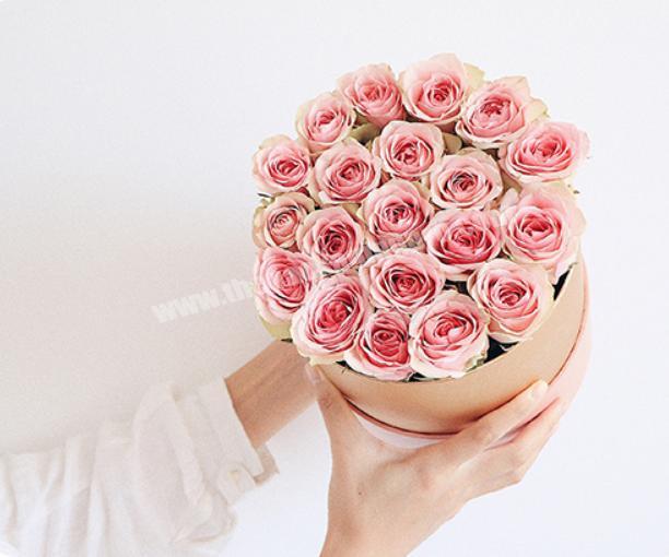 Cylinder Rigid Cardboard with Hat Round Tube Gift Flower packaging Wedding Gift Luxury Round Rose Flores Flower Box With Lid