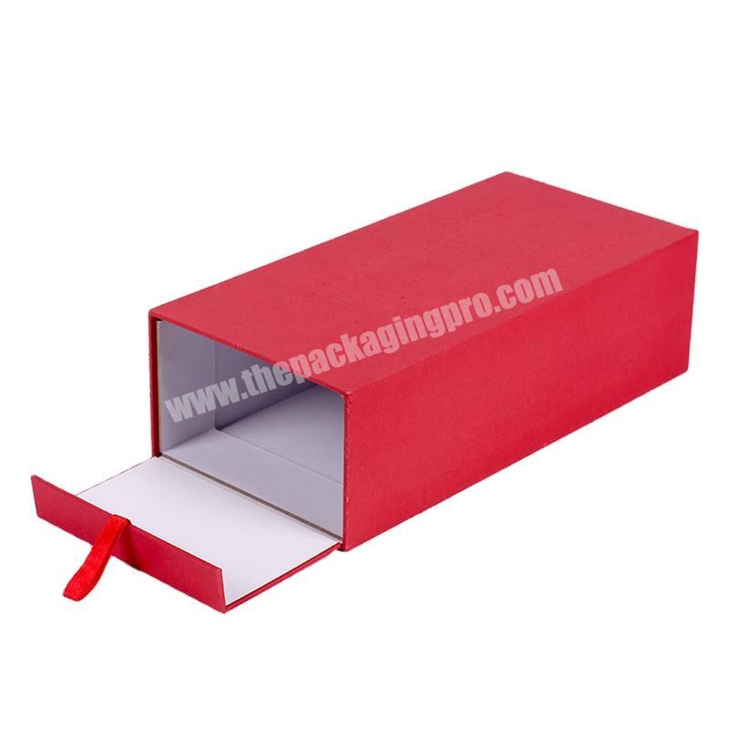 High quantity garment packaging box magnetic closure cardboard gift box