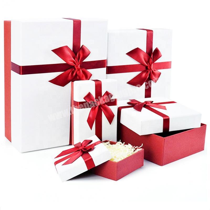 RedWhite Luxury Cardboard Birthday Weddings jewelry Gift paper Boxes for Valentine's Day Anniversaries