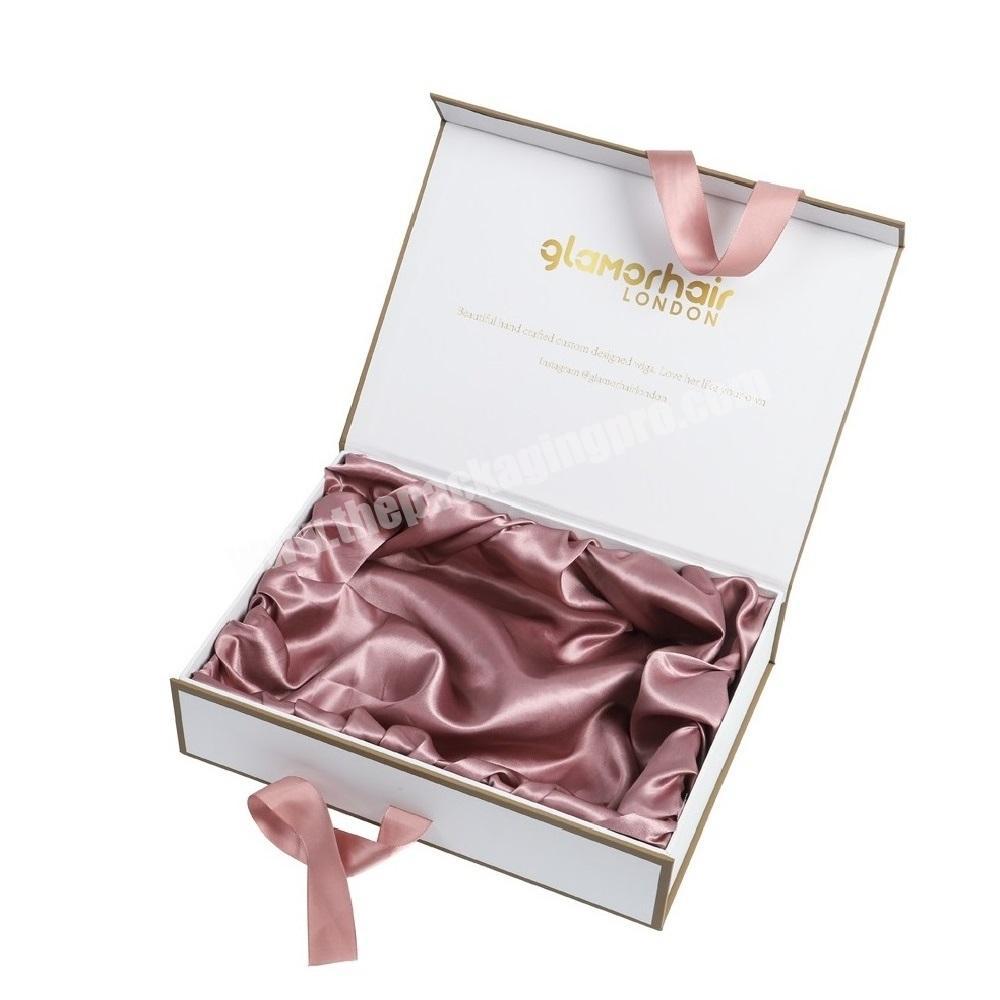 Top Selling Magnetic Closure And Pink Satin Lining Inside White Rectangular Paper Box