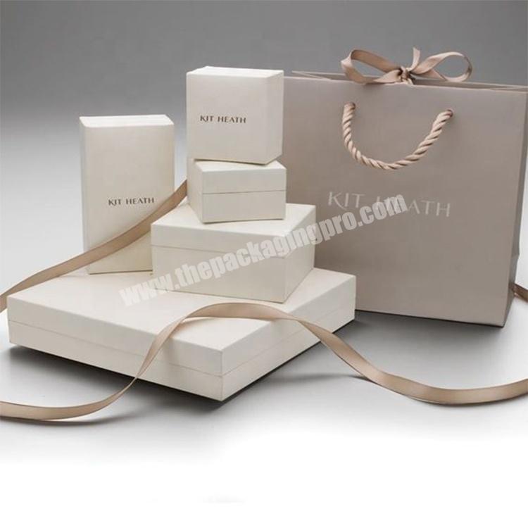 Wholesale custom white 2 pieces rigid earring necklace bracelet perfume rigid box paper gift box ring jewelry box with paper bag