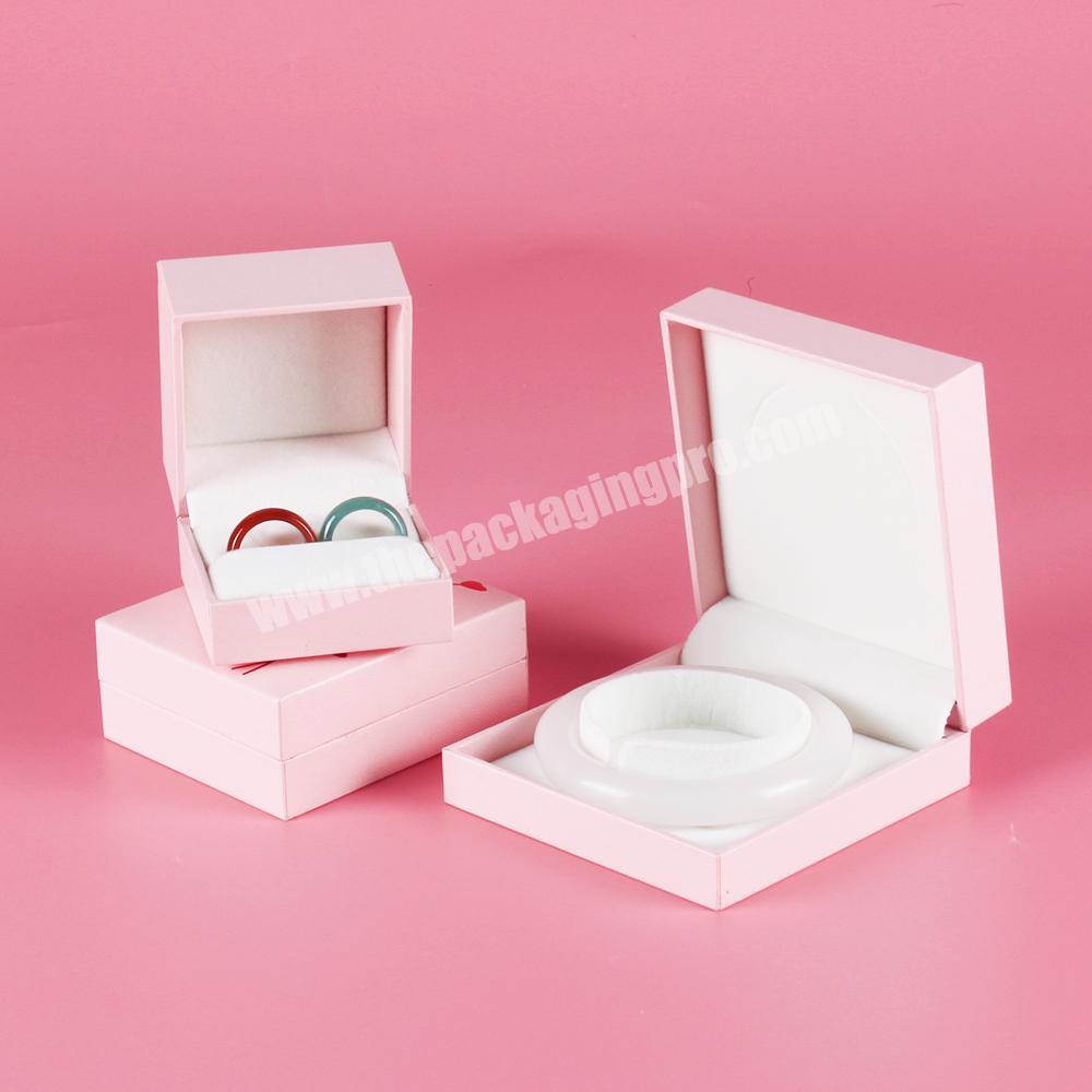 Wholesale jewelry box gift contains simple earringsringsnecklacespackaging boxes custom logo