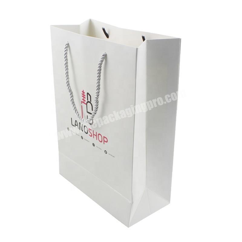 15 Years Factory Customized White Paper Bag For Cosmetic Gift Shopping Bags