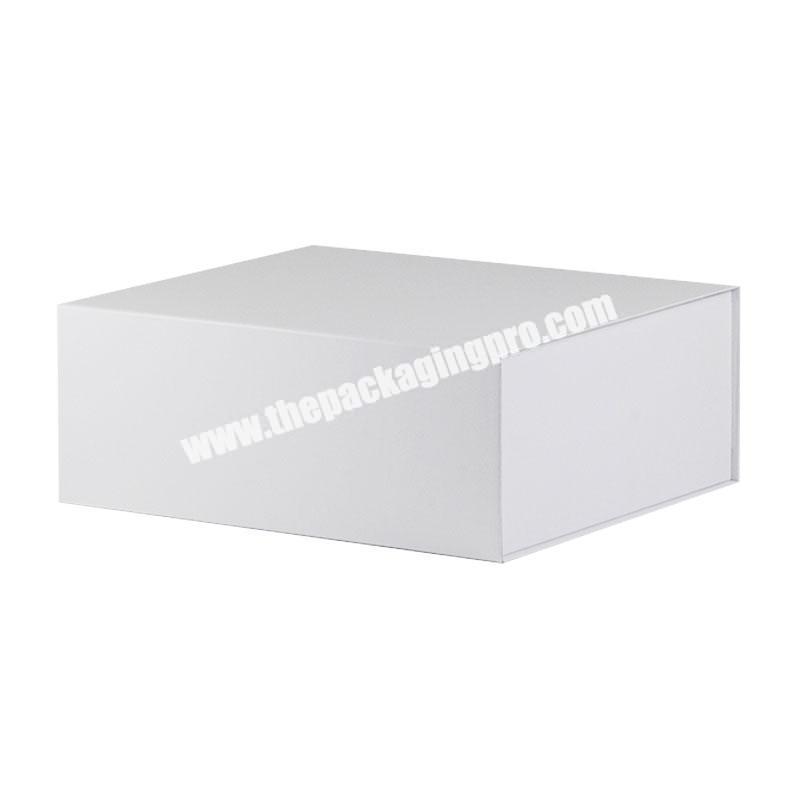 Wholesale luxury recyclable material big white foldable magnetic flap gift box