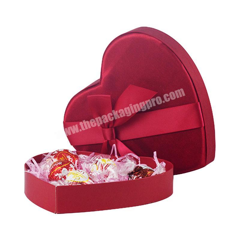 Box in stock low moq heart shape box with luxury bow and cloth surface classic packaging box for Valentine's Day and Christmas