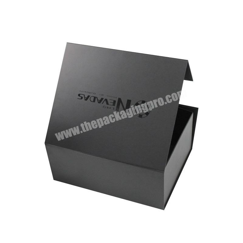 Boxes With Magnetic Closure Black Gift Box Rigid Cardboard Paper Box Customize Logo Shinny Logo