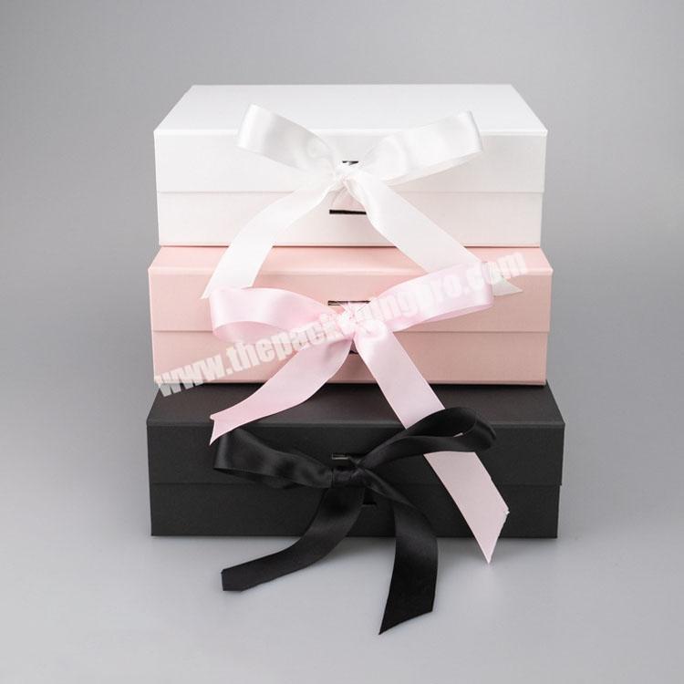 China Custom Luxury Book Shaped Rigid Paper Packaging Magnetic Gift Boxes