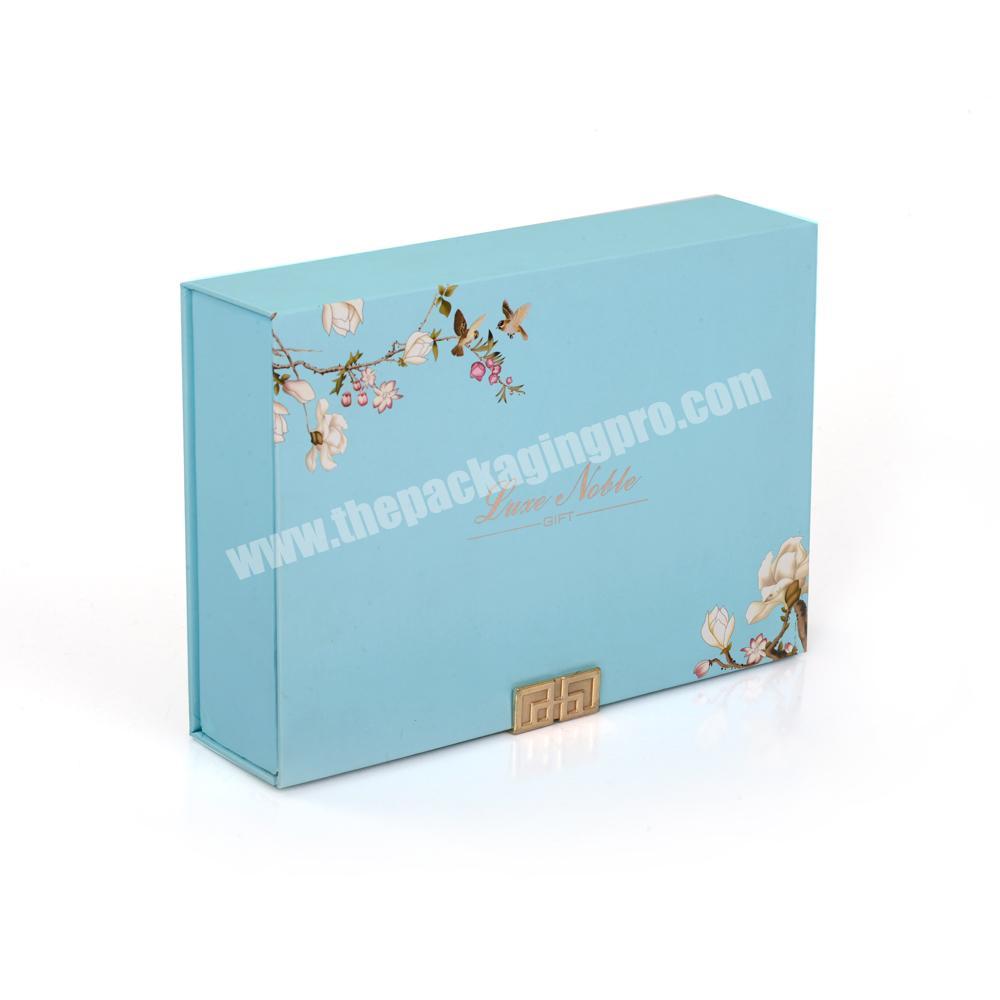 Custom Cardboard  Box Magnetic Box With Magnetic Closure With Insert