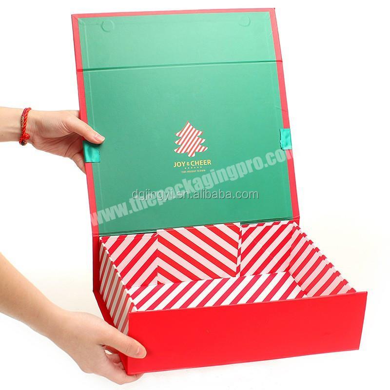 Custom Christmas Printed Magnetic Closure Paper Folding Shoe Garment Clothing Packaging Boxes