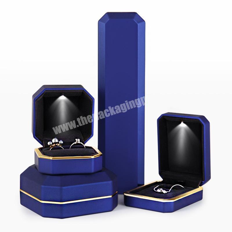 Custom Color LOGO Plastic Jewelry LED Light Ring Box Ring Bracelet Pendant Bangle Jewellery Boxes with Light