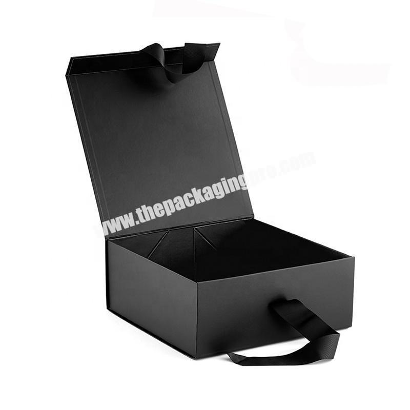 Customize Large Black Foldable Magnetic Closure Luxury Gift Cardboard Shipping Paper Box For Clothes Clothing T-shirt Packaging
