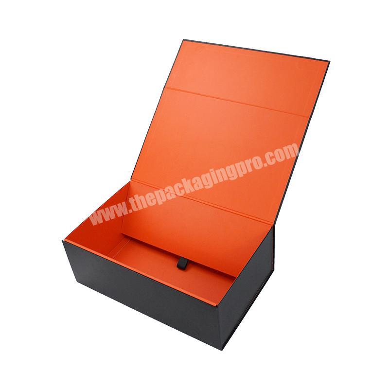 Custom Logo Clothing Packaging Box Black Rigid Cardboard Gift Box With Magnet Closing