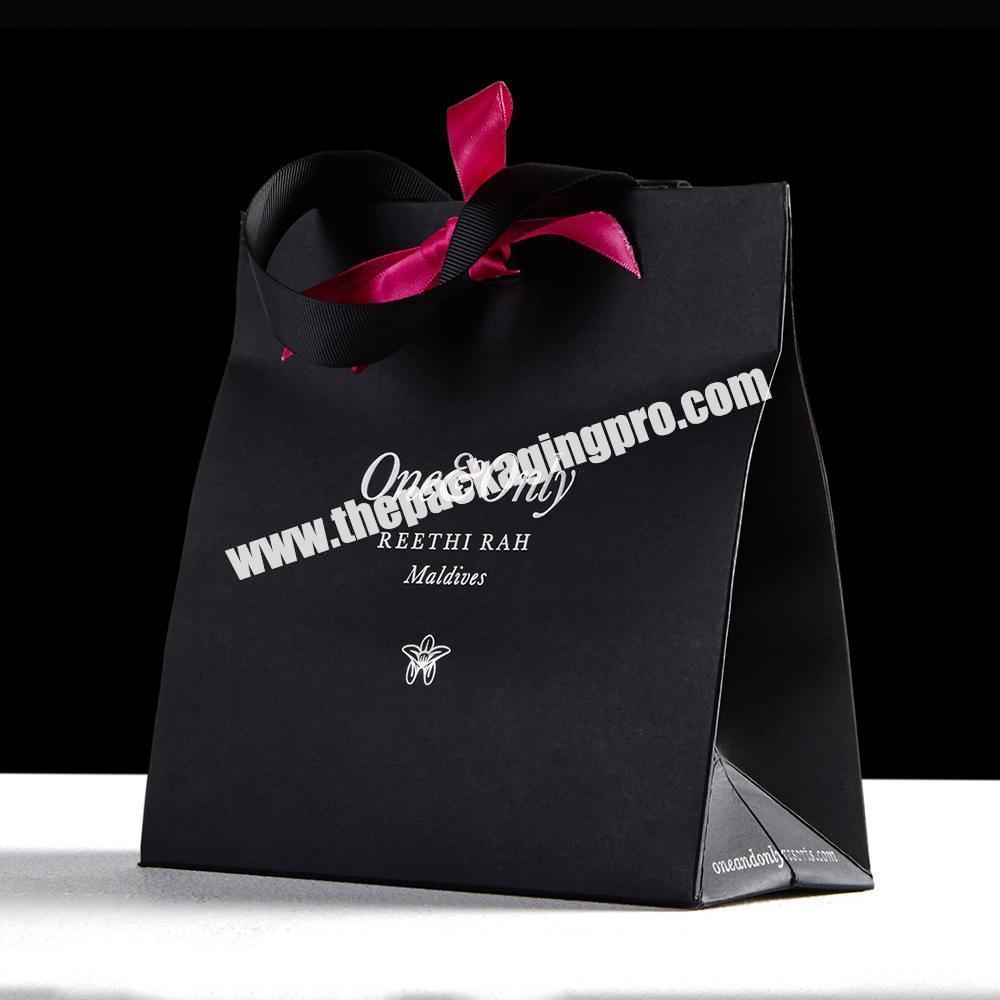 Custom Logo Printed Eco Frendly Black Paper Packaging Gift Shopping Bag With Ribbon
