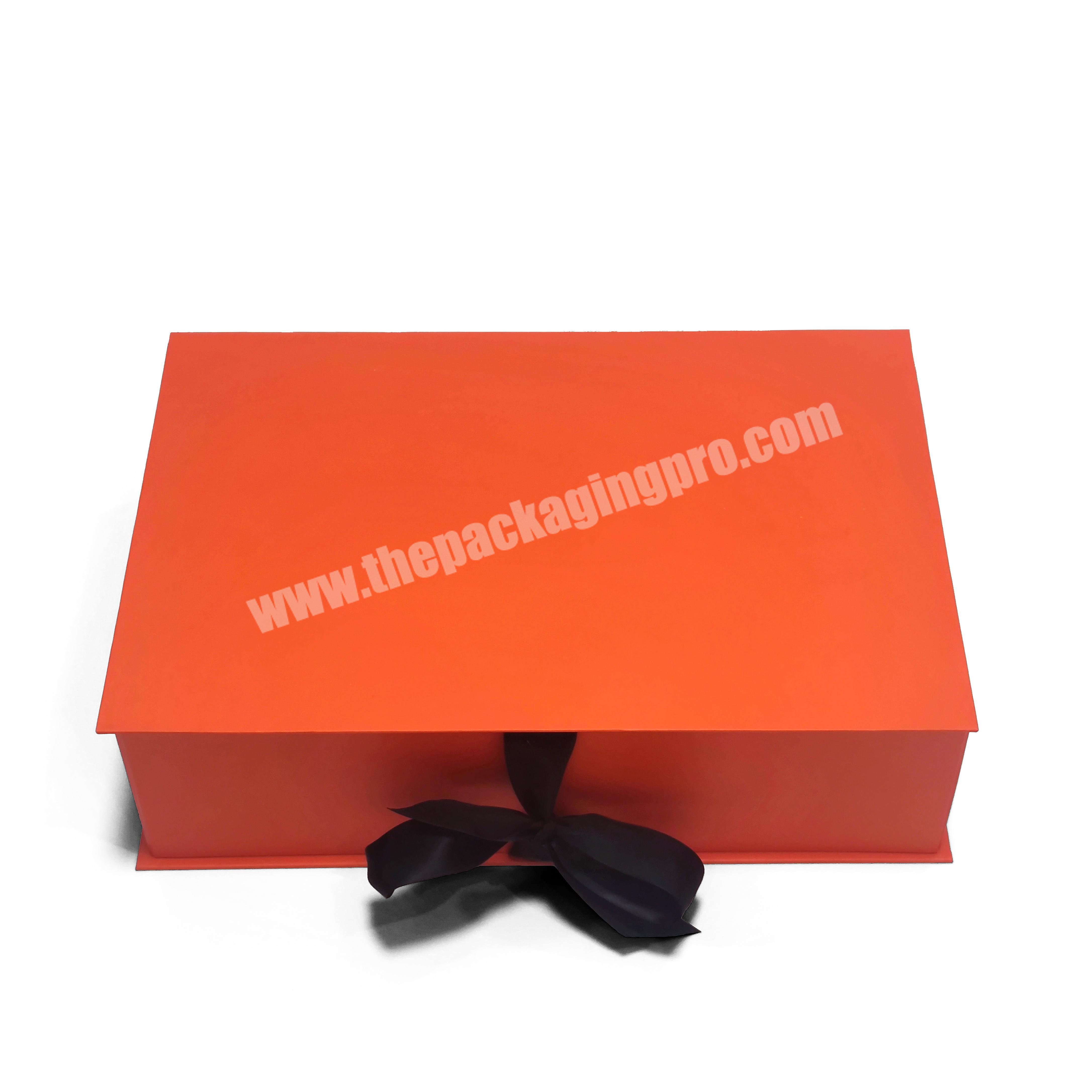 Custom Luxury Paper Gift Box Packaging Magnet Folding Cardboard Gift Box With Ribbon