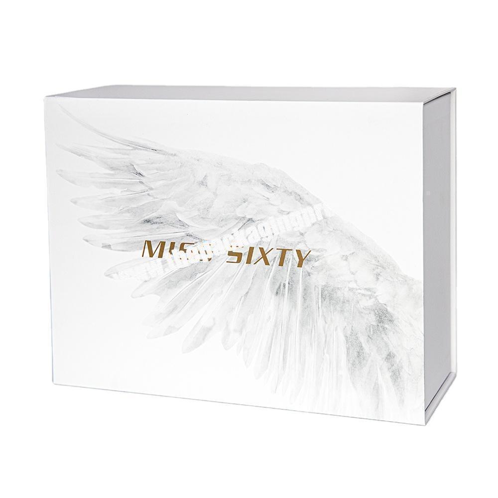 Custom Luxury Quality Greyboard Clothing Packaging White Rigid Magnetic Flap Paper Gift Boxes