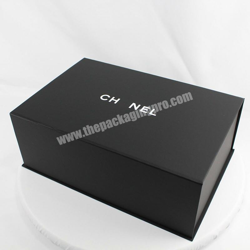 Custom logo embossed UV Matte Black Rigid Magnetic Closure Gift Box Wholesale Cardboard Collapsible Magnetic Boxes For Clothes