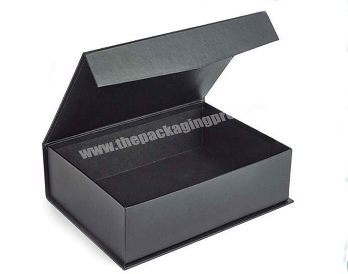 Custom luxury folding gift box with magnetic closure for cosmetic packaging