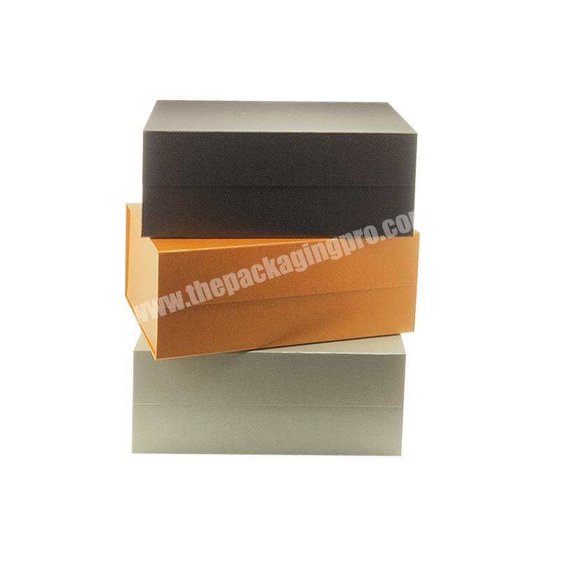 Custom recyclable art paper foldable magnetic gift box retail packaging