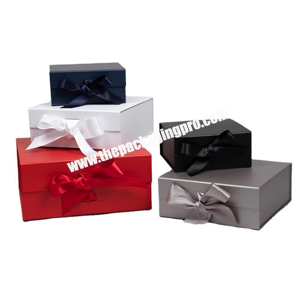 OEM Private Label Magnet Folding Luxury Cardbourd Packaging Rigid Hamper Ribbon Gift Box