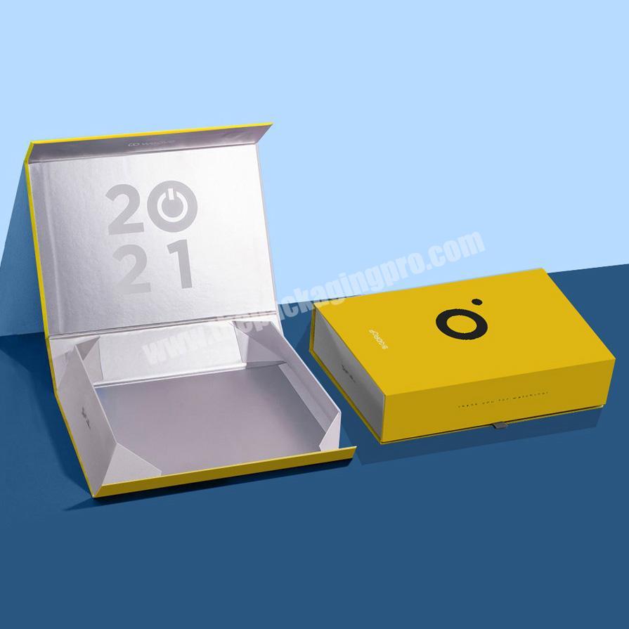 Customized Yellow Cardboard Magnetic Favor Gift Packaging Box
